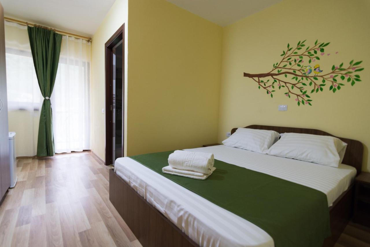 Vila Poienita Caciulata Calimanesti Room photo